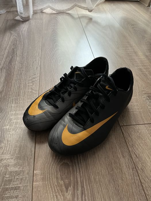 Vând Ghete Nike Mercurial