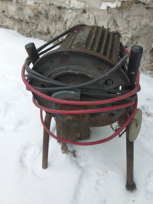 Продам не дорогои электро двигатель