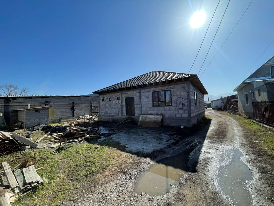 Продам дом село ават