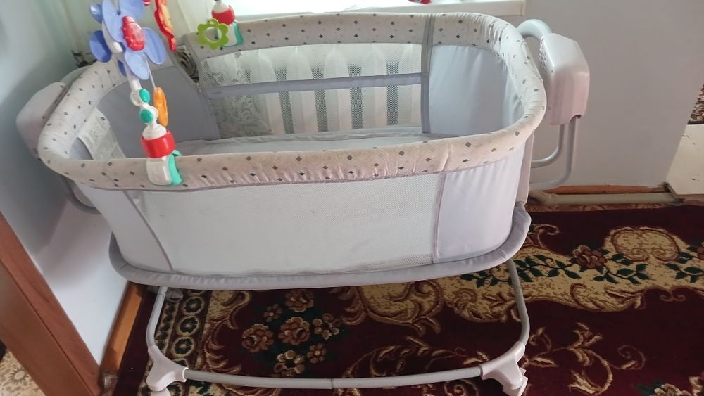 Продам  кроватку.