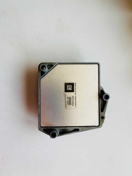 ECU  Opel MERIVA 1.6 95524964 MT35E 2.1