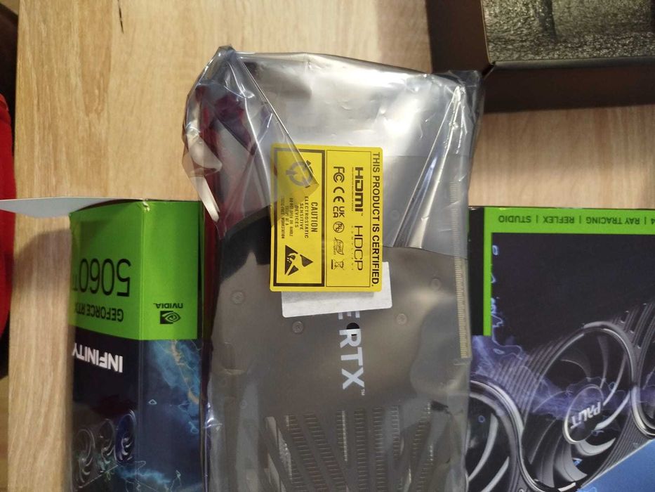 Продам видеокарту, PALIT RTX5060Ti INFINITY 3 8GB