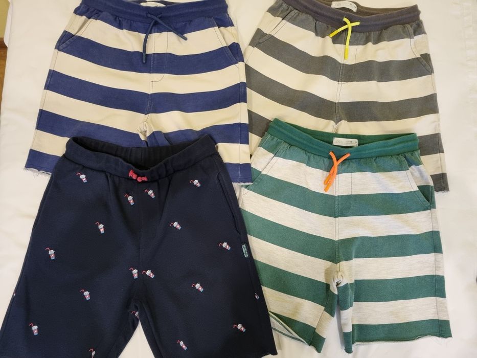 Продавам бермуди на фирмата Зара