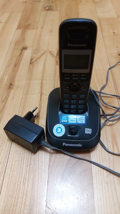 Радиотелефон Panasonic DECT KX-TG2521CA