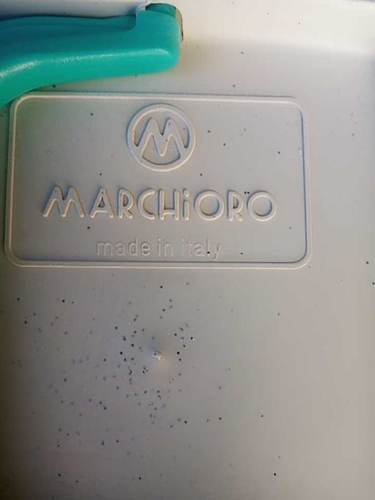 Преносима клетка за животни.