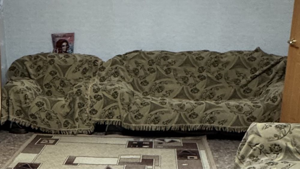 Продается б/у диван