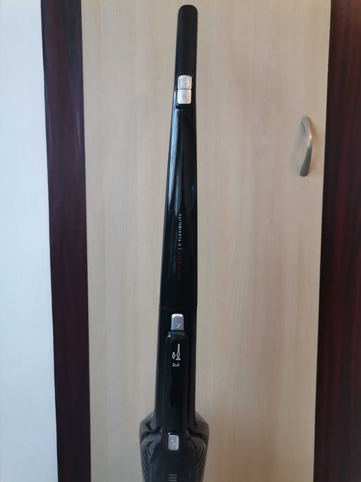 AEG Прахосмукачка за части.