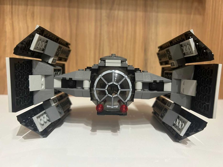 LEGO Star Wars 8017 Darth Vader's TIE Fighter (2009)