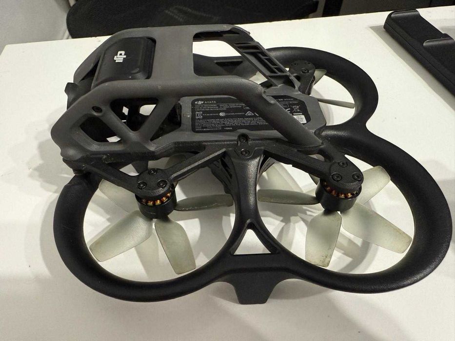 DJI Avata 1 + fly more combo + DJI RC2