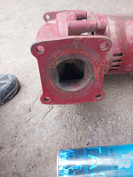 Насос водяной электрический