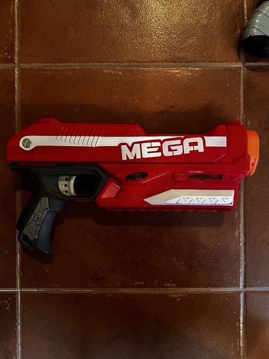 NERF Pusti si Pistoale