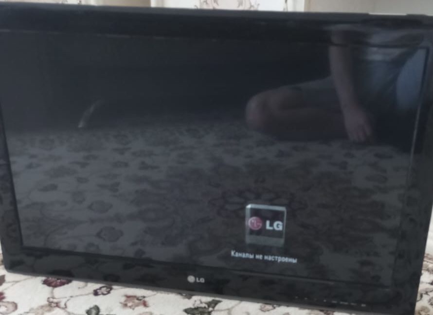 Телевизор  LG 32 дюйма HDMI