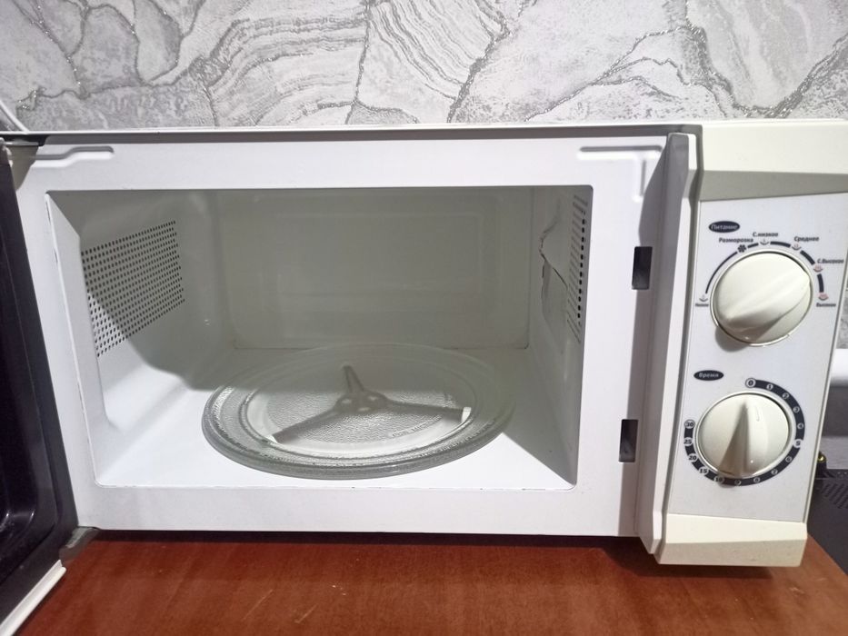 Микроволновка б/у