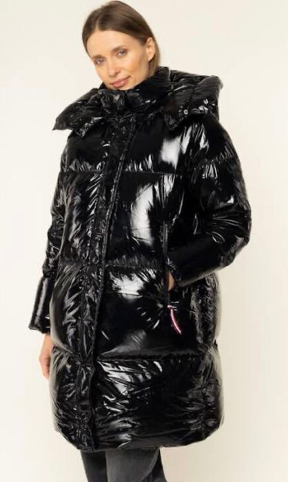 Куртка от tommy hilfiger