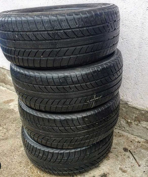 Зимни гуму 235 55 17
