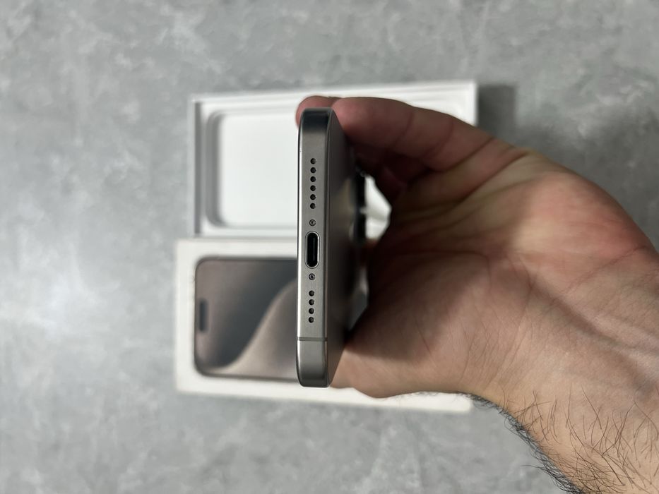 iPhone 15 Pro Max 256GB Natural Titanium
