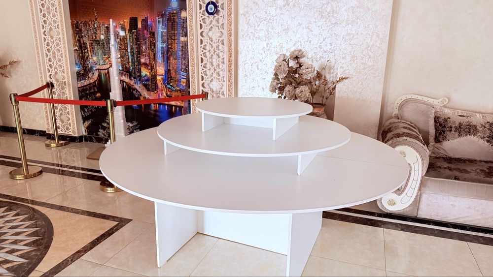 фуршетный стол.