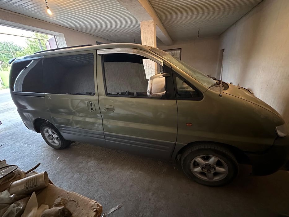 Hyundai Starex 2002
