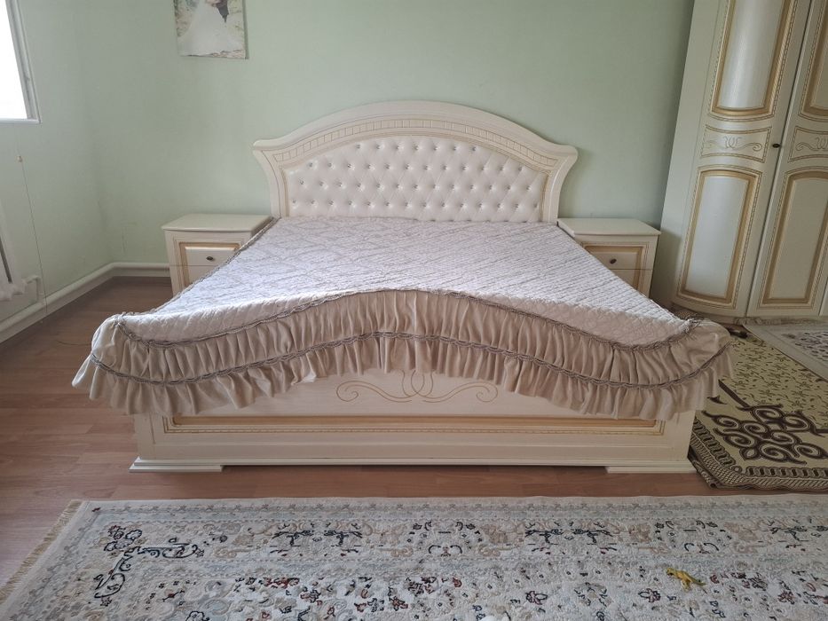 Спальный гарнитур бу