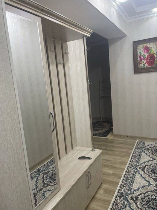 Ижарага берилади 2 хонали 3 этаж 400$ . Адрес Согдиана .