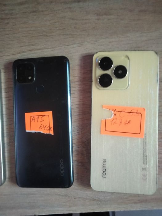 Телефоны продаю хорошее состояние
