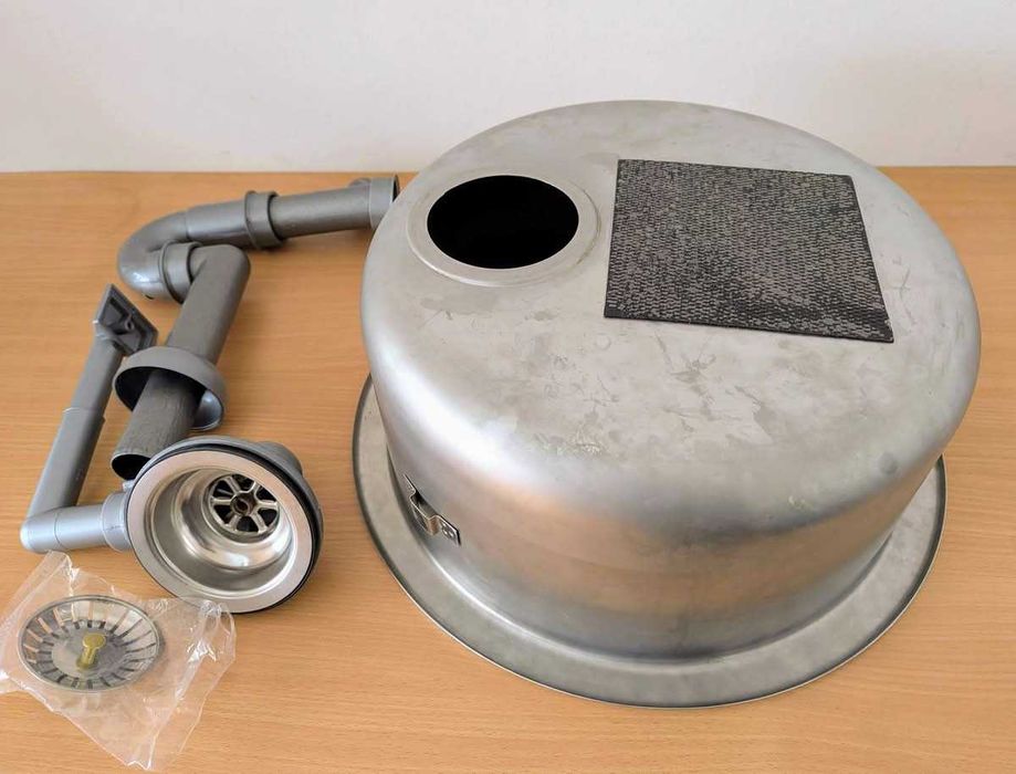 Италианска кръгла мивка 44х20 и смесител