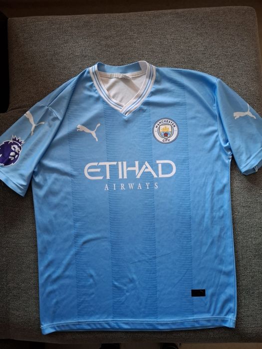 Erling Haaland Manchester City jersey