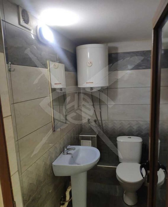 Дава се под наем Двустаен апартамент в Варна, Бриз - 50 кв.м за 348.84 € - Снимка #4