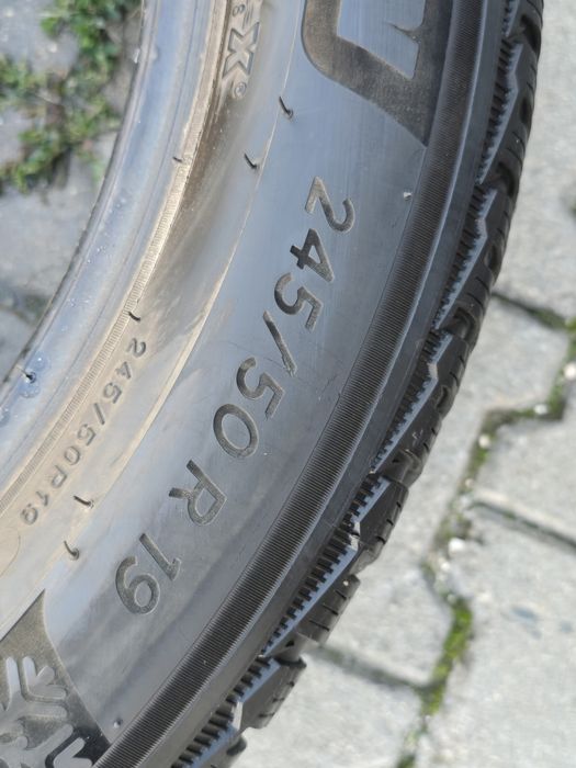 245 50 19 Michelin