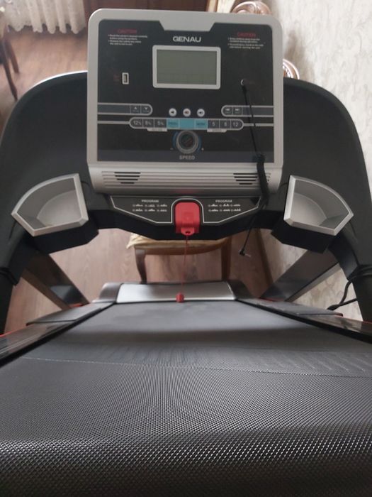 Беговая дорожка Genau