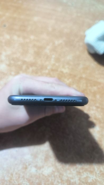 IPHONE 11 в идеальном состоянии