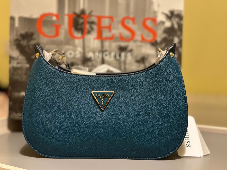 Guess Meridian дамска чанта в два цвята НОВА ЦЕНА 140лв