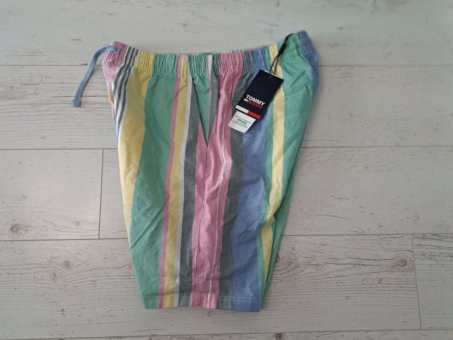 Tommy Hilfiger-Ориг.къси панталони Нови!!!