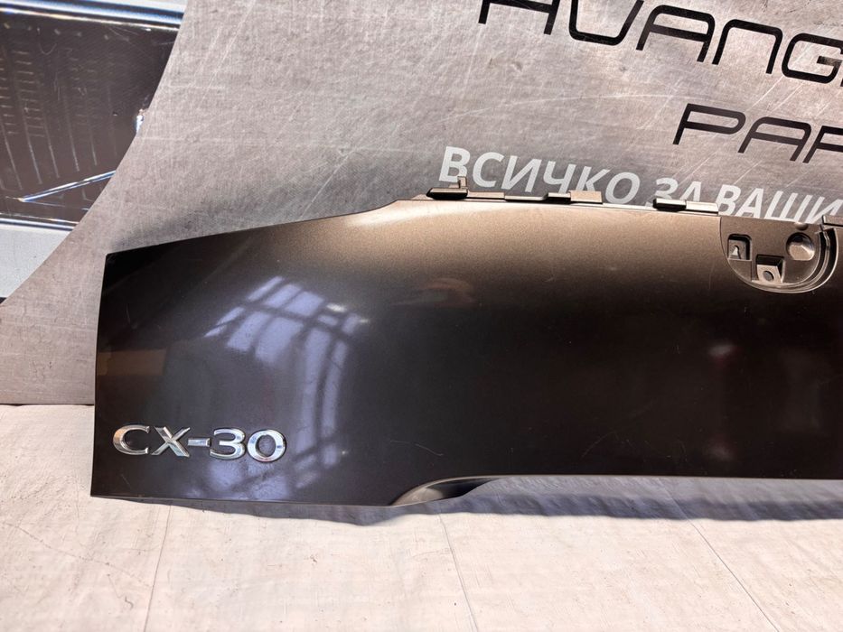 Лайстна заден капак • Mazda CX-30 • 2019