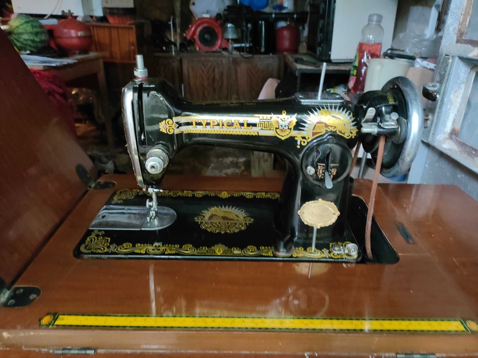 Крачна Шевна машина