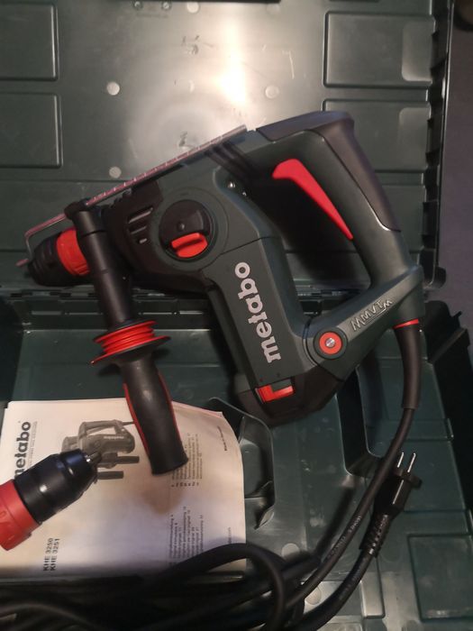 Перфоратор къртач Metabo KHE 3251