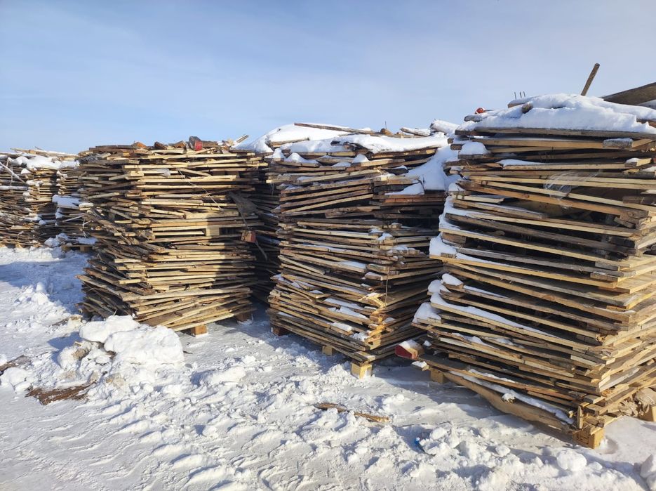 Дрова на паллетах, заготовки.