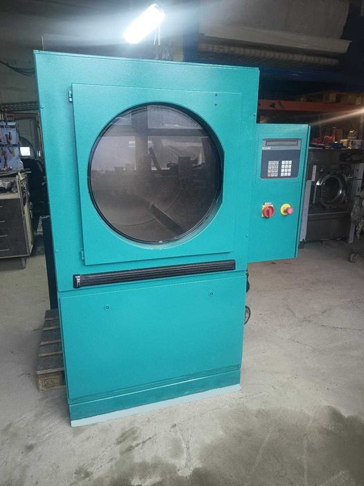 Uscator industreial textile