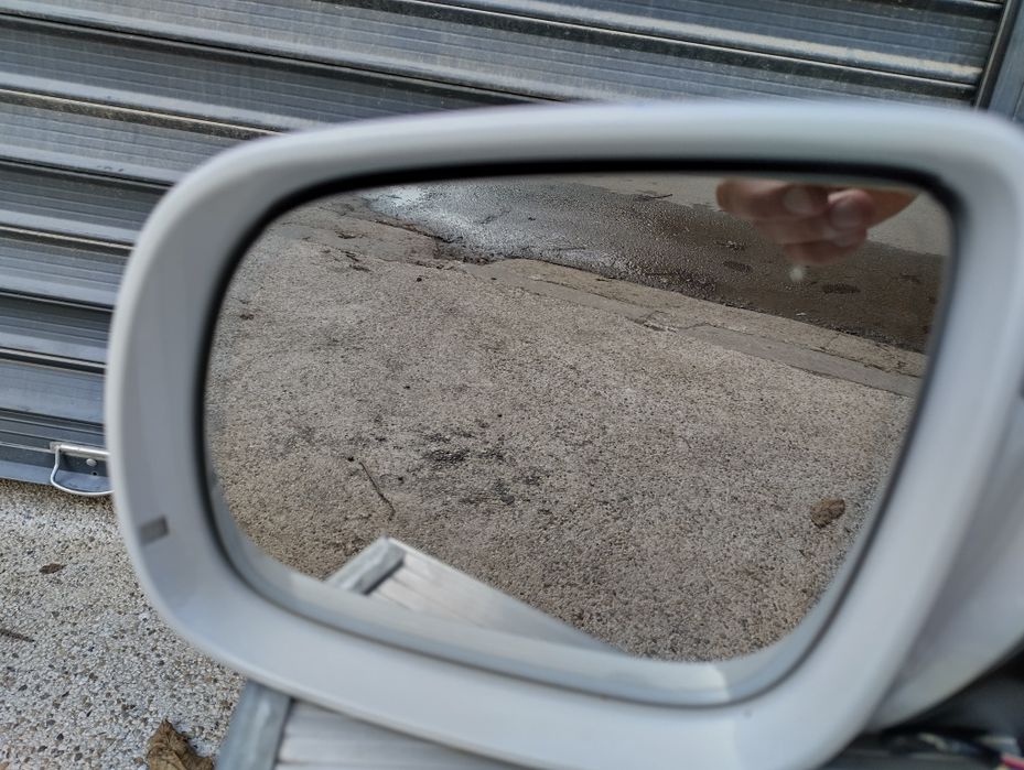 Ляво огледало за Audi Q5 2015 година