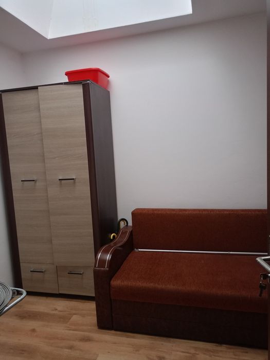 Proprietar,închiriez ap.cu 2 camere