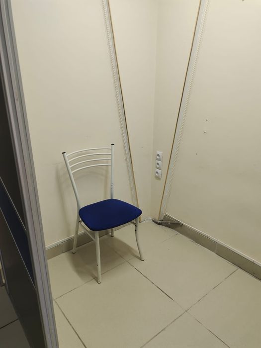 Сдам парикмахерское кресло в салоне