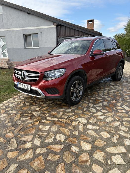MERCEDES-BENZ GLC