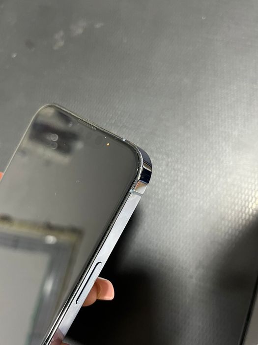 Продам IPhone 13 pro