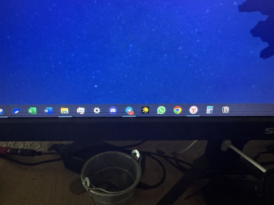 Монитор Sans 28,7 диагональ