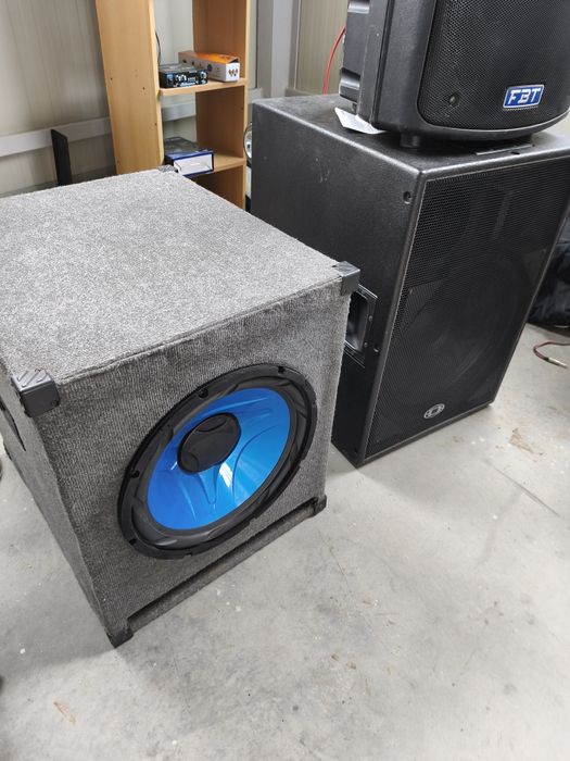 Boxe bași 15 țoli  foarte bun