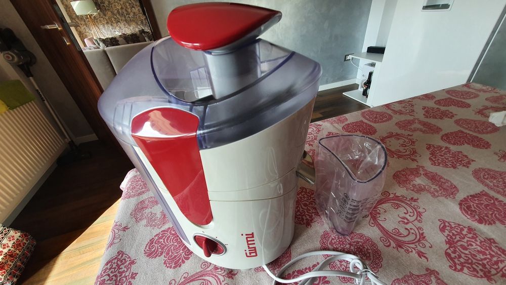 Storcator fructe Girmi