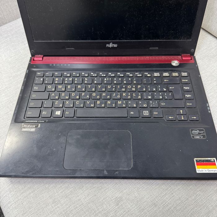 Ультрабук Fujitsu