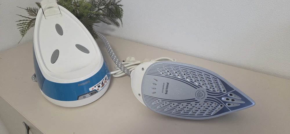 Statie de calcat cu abur Philips PerfectCare Compact Plus GC7920/20