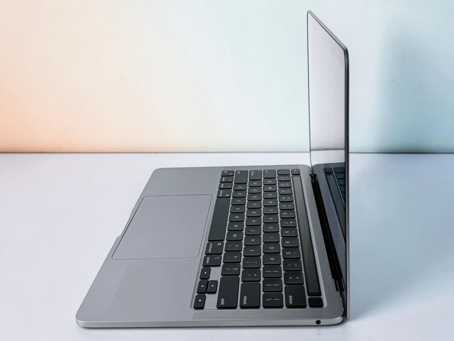 Apple MacBook Pro 13" M1 16RAM 1TB Touch Bar 92% Батерия! Гаранция!