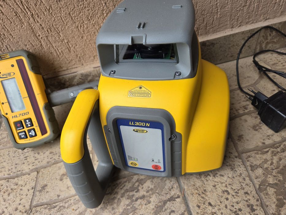 Nivela laser Spectra LL 300 N NOU